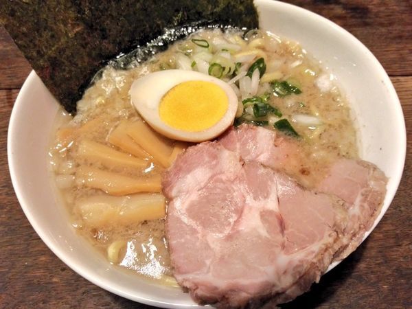 「期間限定 特濃がっつりにんにくとんこつラーメン」@琉球チルダイの写真