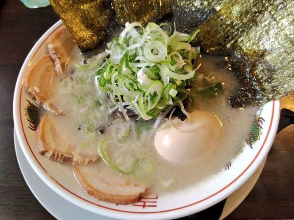 「スペシャルらーめん」@博多ラーメン 長浜屋の写真