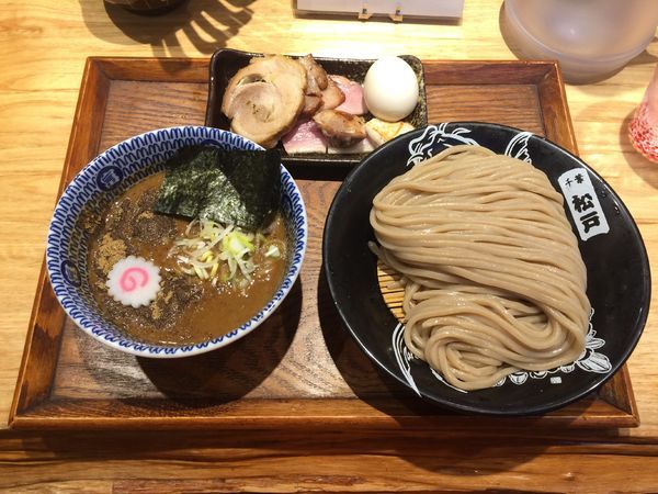 「つけ麺(並)900円＋特選全部トッピング750円」@中華蕎麦 とみ田の写真