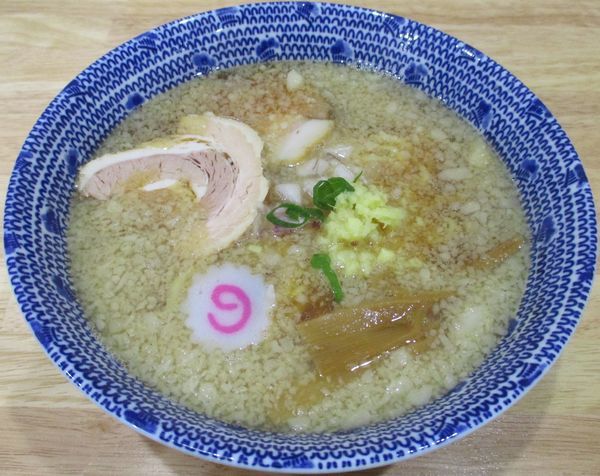 「【季節限定】限定らーめん（普通）800円」@厳選煮干ラーメン 初代 にぼ助の写真