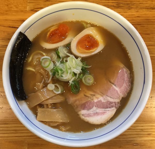 「味玉らーめん850円」@麺屋はし本の写真