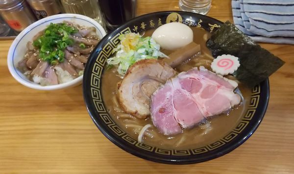 「味玉そば（並）＋ローストチャーシューご飯」@中華蕎麦うゑずの写真