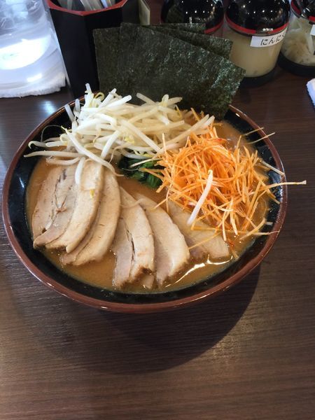 「味噌豚骨チャーシュー麺」@横浜家系ラーメン やまふじ家 野田店の写真