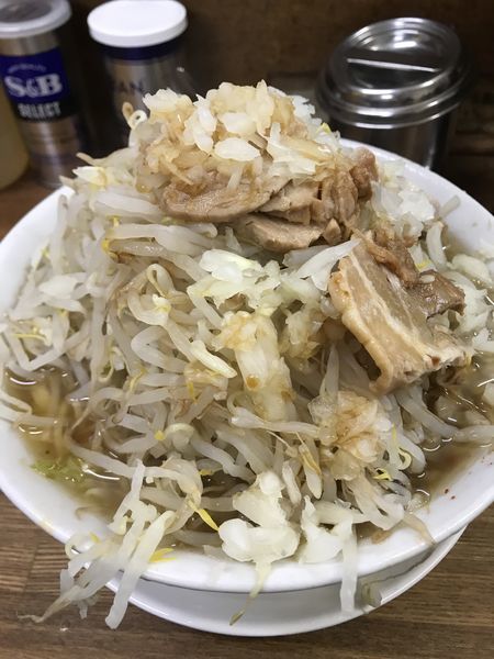 「ラーメン、ヤサイ」@ラーメン麺徳 東上野店の写真