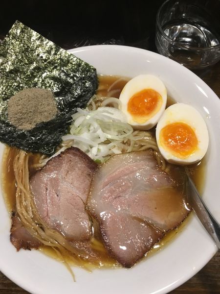 「濃厚鶏醤油らぁ麺」@Soupmenの写真