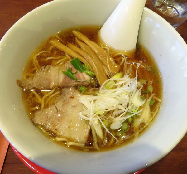 「醤油そば（800円）」@メンヤ シモヤマの写真