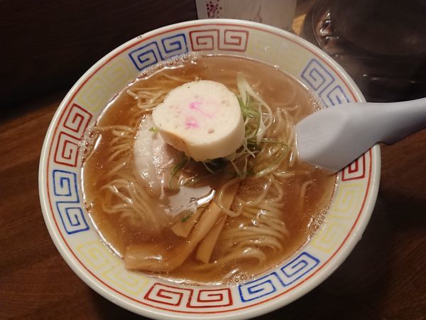 「醤油ラーメン 500円」@餃子と麺 いせのじょう 高架下店の写真