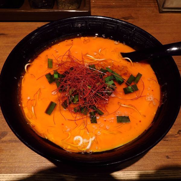 「台湾ラーメン（790円）」@情熱のすためし どんどん 新宿中央東口店の写真