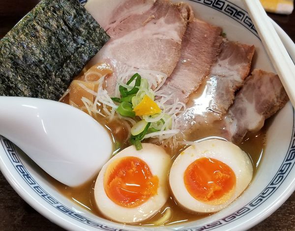 「焼き豚らーめん（味付玉子入り）」@らーめん はやしの写真
