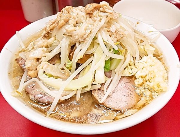 「小＋生玉子」@ラーメン二郎 神田神保町店の写真