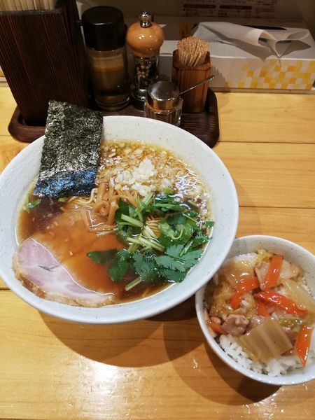 「しょうラーメン800円本日のご飯100円」@麺や そめいよしのの写真