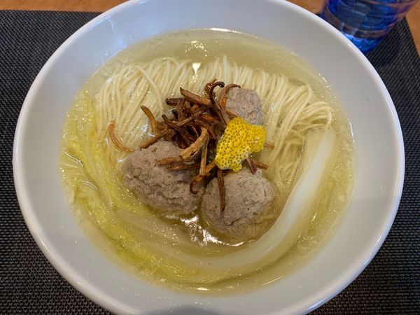 「鴨塩そば、韓国風な鰹丼セット1200円」@柴崎亭の写真