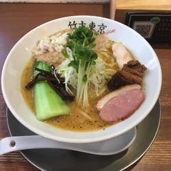 鶏ほたてそば900円