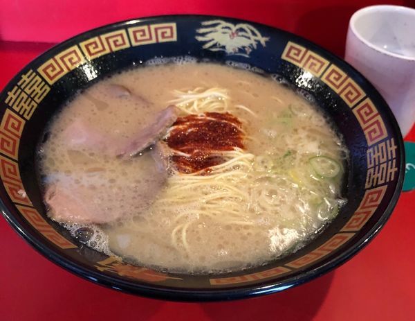 「天然とんこつラーメン:890円+替玉190円」@一蘭 本社総本店の写真