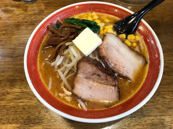 「味噌ラーメン（限定）+バター 半炒飯」@拉麺アイオイの写真