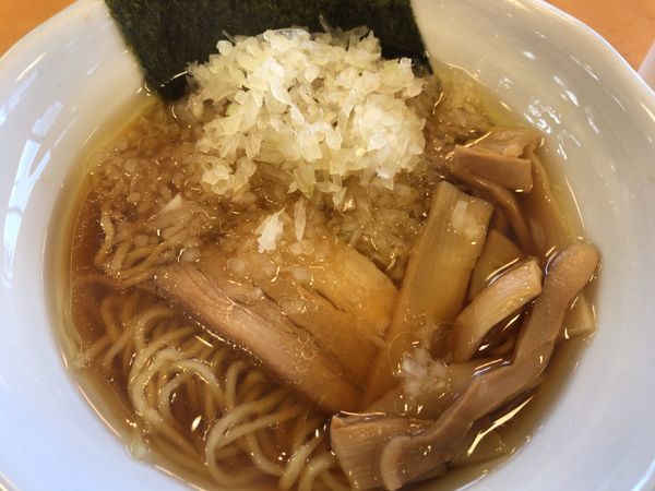 「八王子ラーメン650円+タマネギ増量50円」@やさいの食卓 八農菜の写真