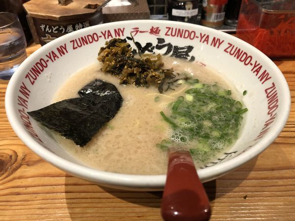 「味玉ラーメン」@ラー麺 ずんどう屋 心斎橋店の写真