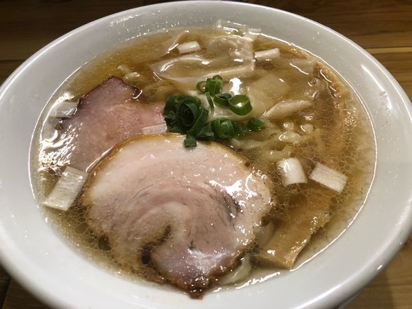 「ワンタン中華そば900円」@土浦麺処 龍乃舞の写真