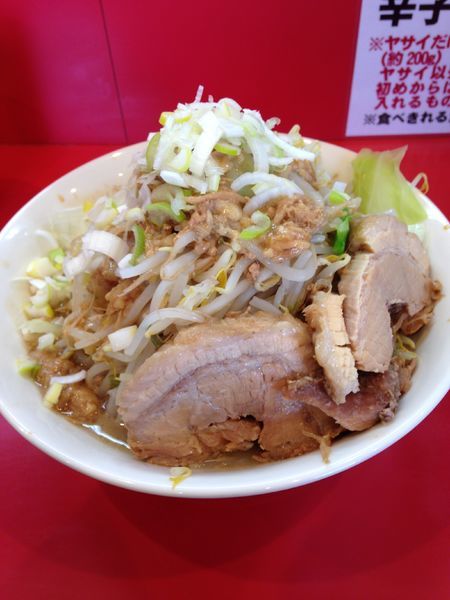 「ラーメン200g 750円  豚マシ1枚 120円」@豚ゆうの写真