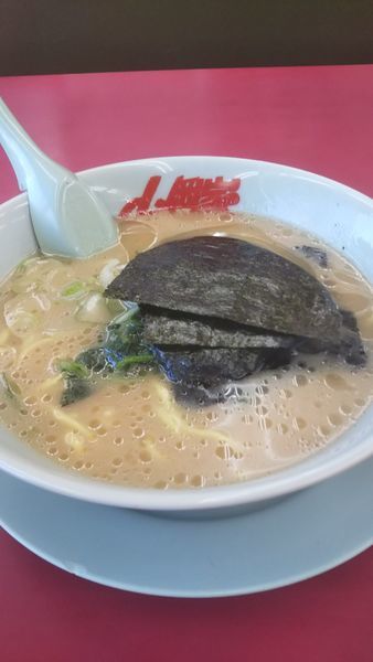 「醤油ラーメン(650円)」@ラーメン山岡家 上尾店の写真