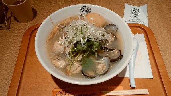 「【寿製麺よしかわ】しじみそば(大盛)牡蠣3個味玉¥1200-」@むぎくらべの写真