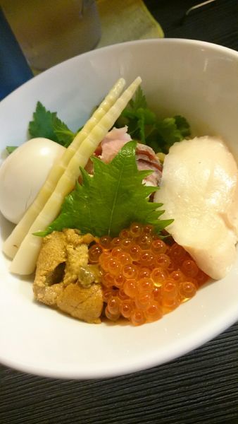 「北海道産生ウニ・イクラのまぜそば ９８０円」@麺匠えにしの写真