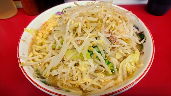 「らーめん(麺硬め・ニンニク)」@ラーメン二郎 湘南藤沢店の写真