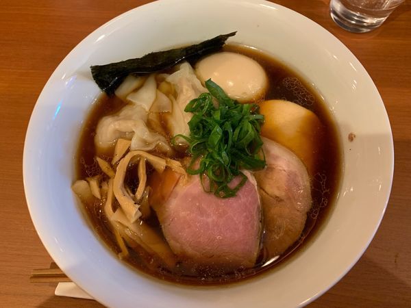「特製醤油ラーメン1080円」@自家製手もみ麺 鈴ノ木の写真