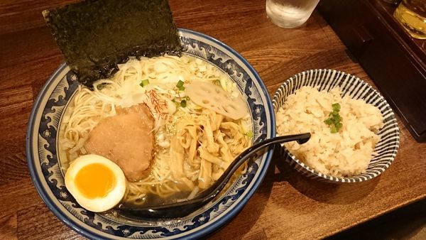 「ひのでやラーメン+帆立てご飯」@和風楽麺 四代目 ひのでやの写真