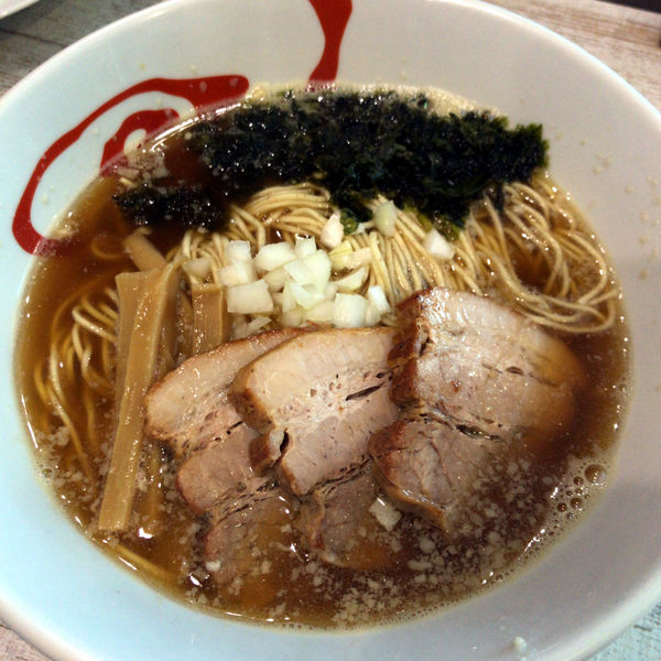 「醤油ラーメン　500円」@麺＆cafe Coi.Coi.の写真