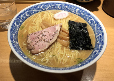 「中華そば　大盛（830円）」@中華そば 青葉 飯田橋店の写真