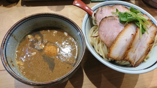 「肉玉つけ麺 (大盛)」@煮干麺 月と鼈の写真