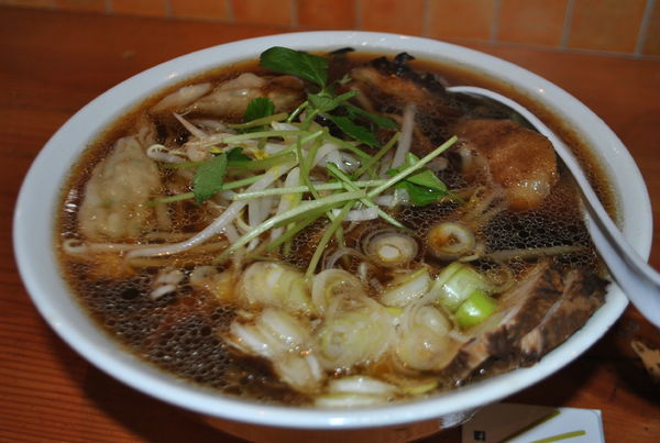 「復活祭記念らーめん￥５００」@俺系らーめん 藤本の写真