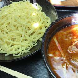 醤油ピリ辛つけ麺（750円）