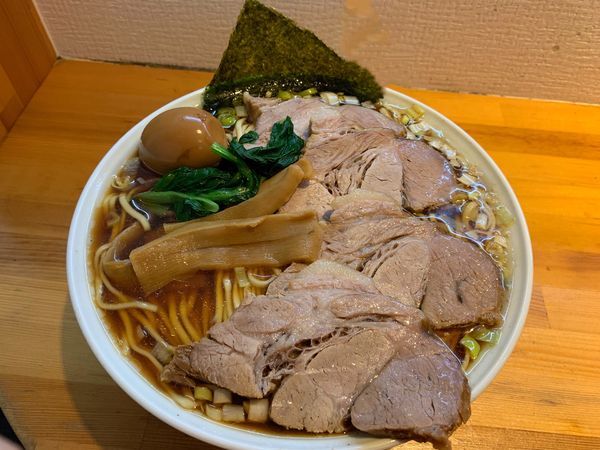「らぁめん(細麺)チャーシュー+麺凄盛り+トッピングたまご」@らぁめん りきどうの写真