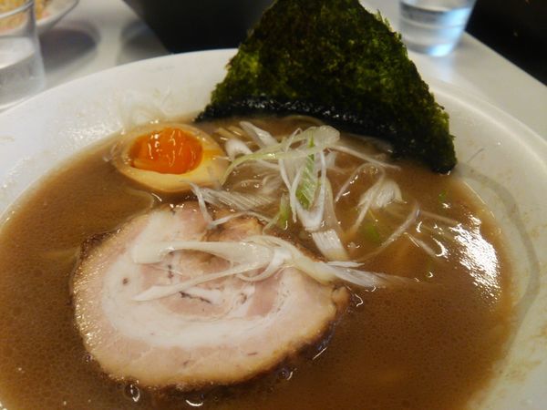 「Ｃセット ラーメン ミニチャーハン 白湯 醤油」@らーめん 東京食堂の写真