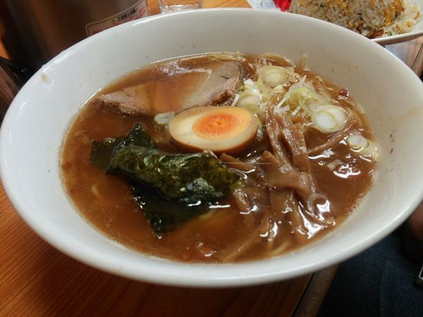 「半チャンラーメン 920円」@ラーメンYaの写真