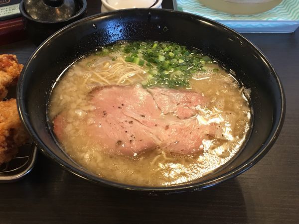 「背脂とんこつ」@麺屋祥元の写真