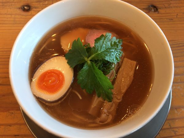 「丸鶏中華そば ¥880」@らぁ麺 めん奏心の写真