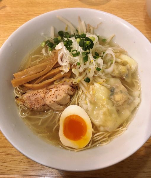 「海老ワンタン鶏そば(塩)」@めんや 正明の写真