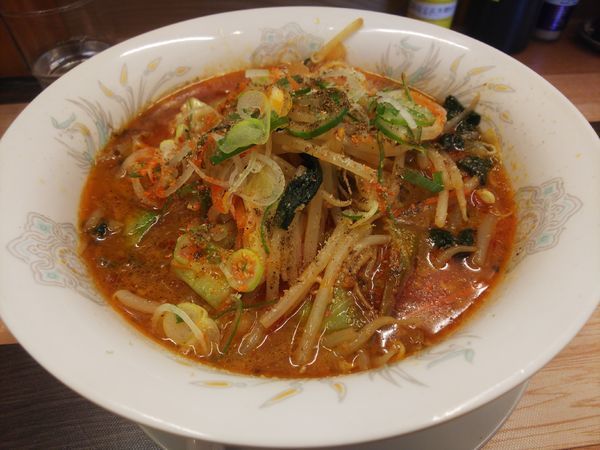 「四川野菜味噌ラーメン＋辛さ増し」@ラーメン餃子 なか屋の写真