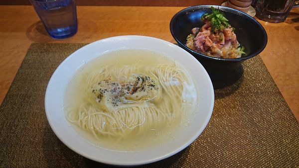 「限定・鶏と塩とフォアグラ、焼豚どんぶり御飯」@柴崎亭の写真