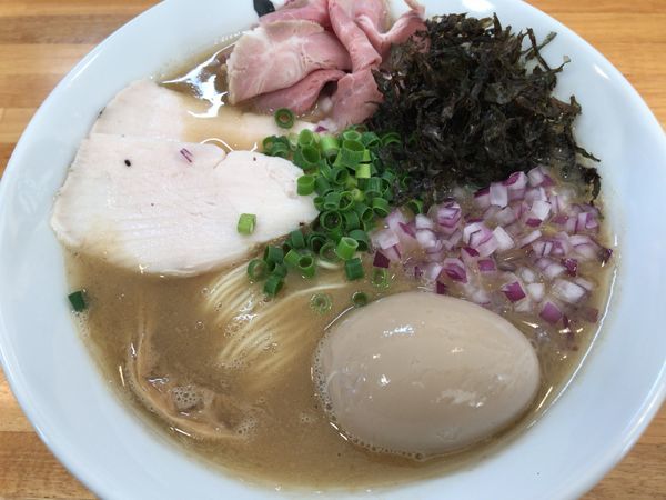「煮干しの叫び＋味玉」@麺屋しん蔵の写真