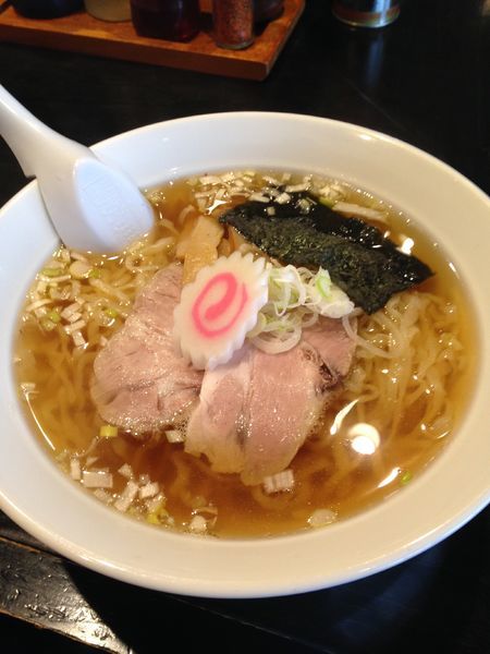 「醤油ラーメン 550円」@自家製麺 名無しの写真