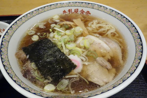 「ラーメン+ミニソースカツ丼」@牛乳屋食堂の写真