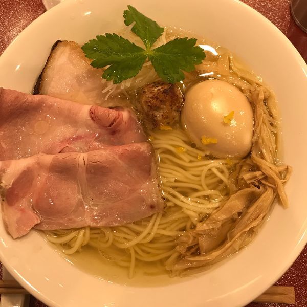 「味玉イリコそば」@麦と麺助 新梅田中津店の写真