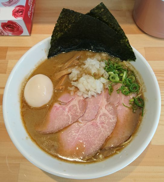 「特製濃厚らーめん」@麺処しろの写真