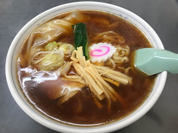 「ワンタンめん  700円」@年貢町 茶釜食堂の写真