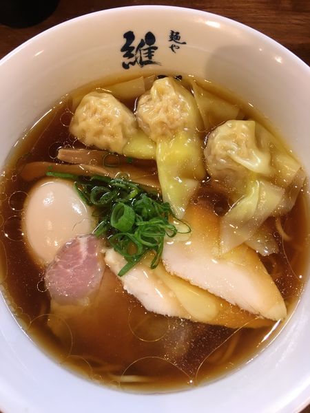 「特醤油らぁ麺」@麺や維新の写真