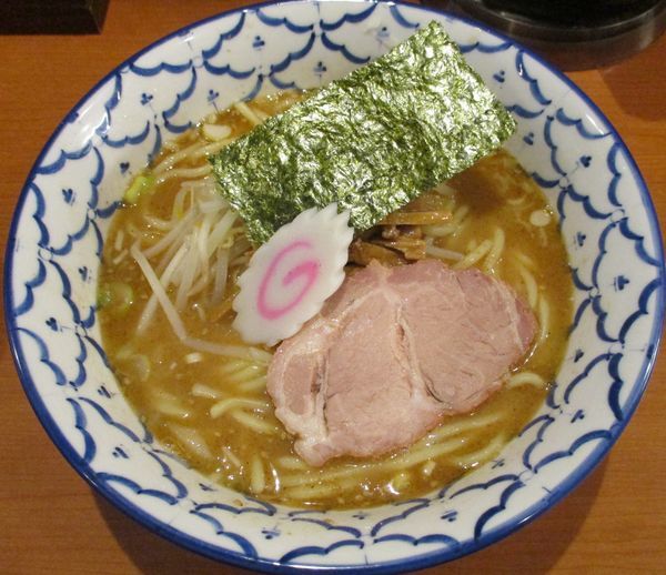 「味噌らーめん（並）800円」@麺恋処 いそじの写真